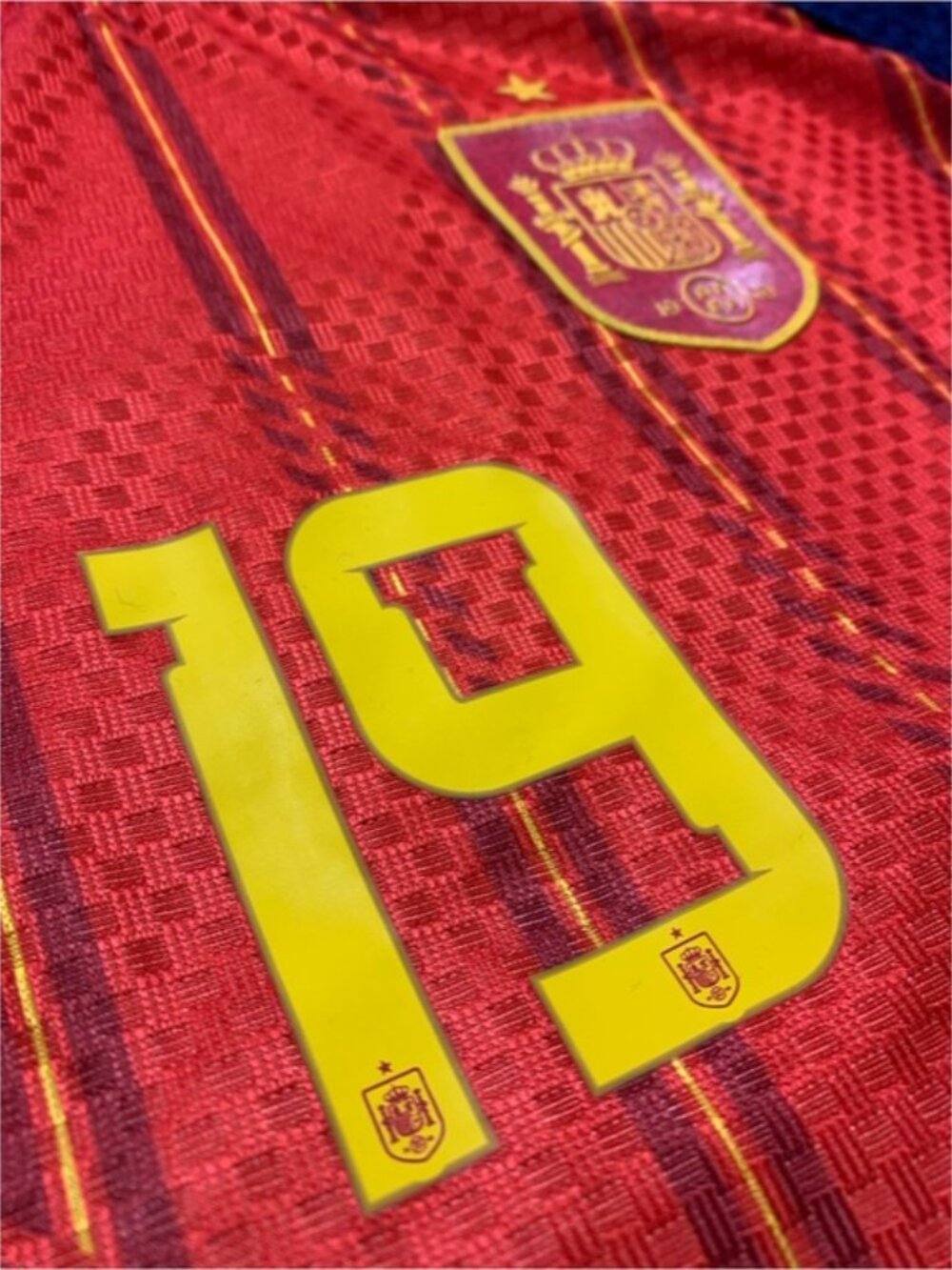 Kids 2026 Spain Jerseys - Picture 3 of 16